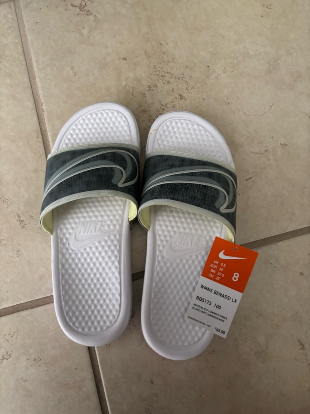 Nike women’s slides